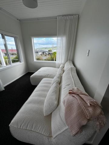 Ocean Breeze Retreat Villa Kaka Point Bagian luar foto